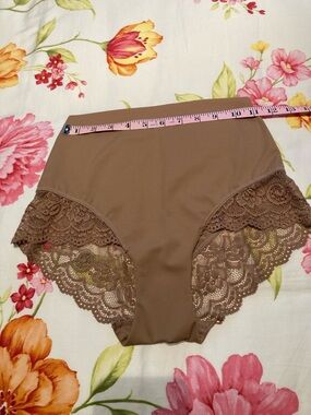 Women's Lace-Trim High-Waist Briefs in Brown